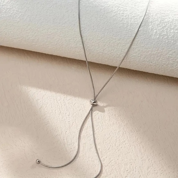 Chic Adjustable Y-Shaped Necklace - Picture 2 of 4